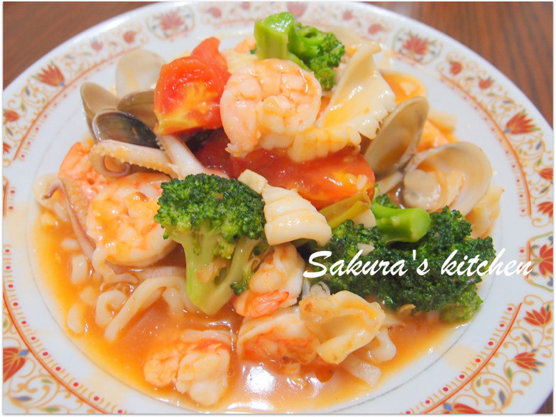 蕃茄海鲜拉面的做法