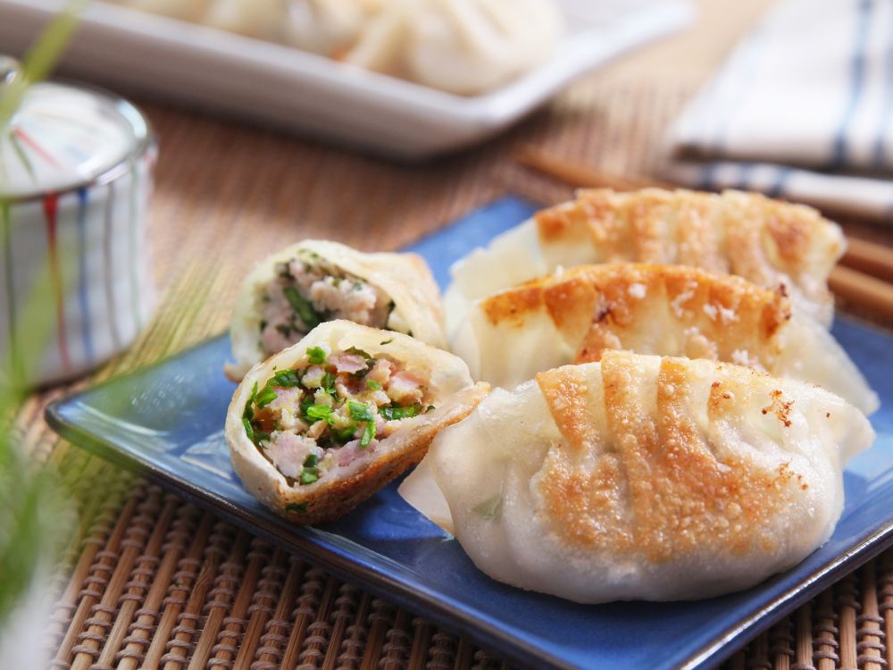 猪肉芥菜煎饺子的做法