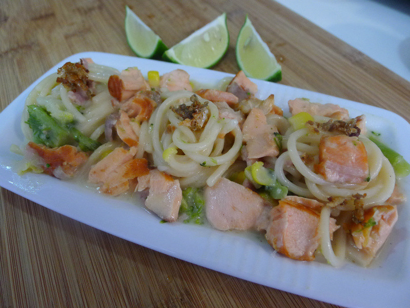 柠香鲑鱼培根义大利面的做法