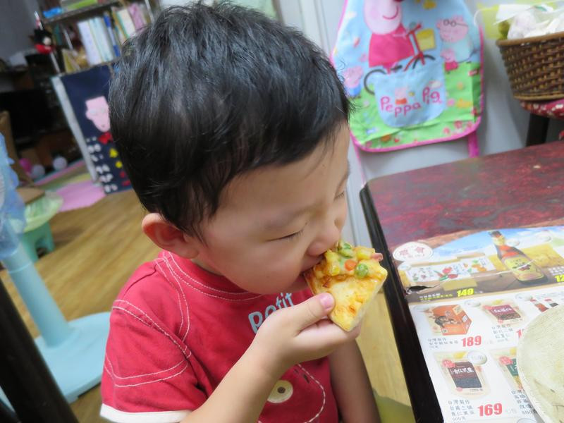 ������ɫ������������