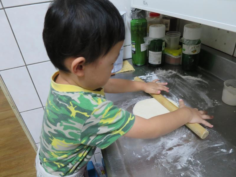 ������ɫ������������