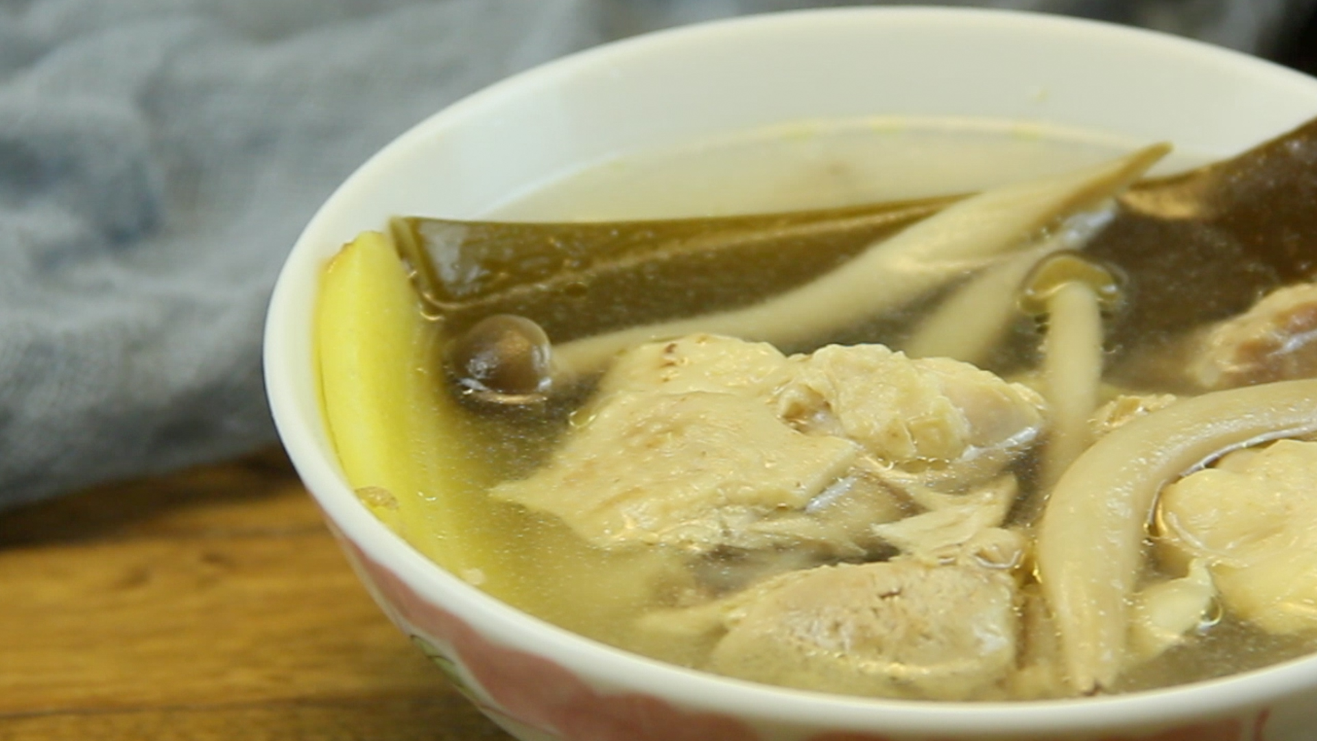 º£´ø¼¦ÌÀµÄ×ö·¨