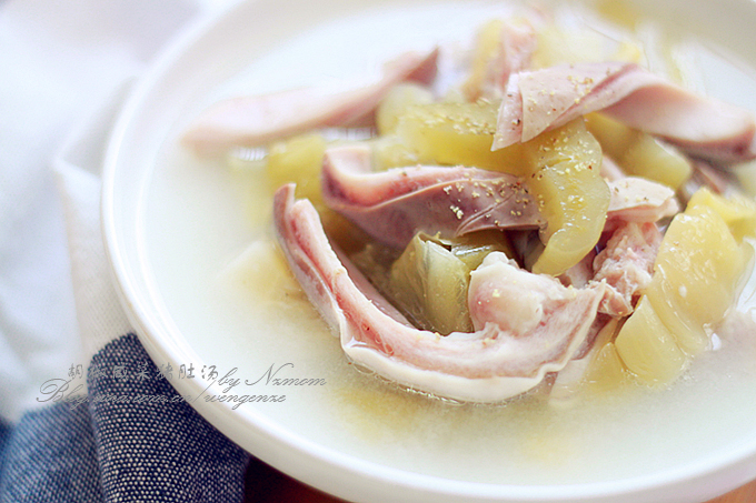 【胡椒咸菜猪肚汤】很搭的美味的做法