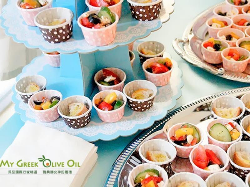 有点小优雅的PARTY~希腊酸甜蔬果汇的做法