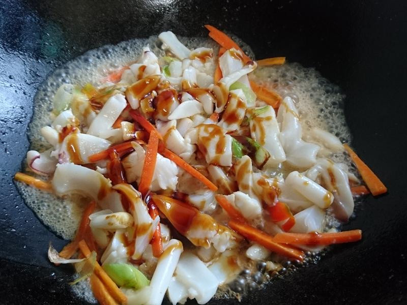 �⳴��֦������