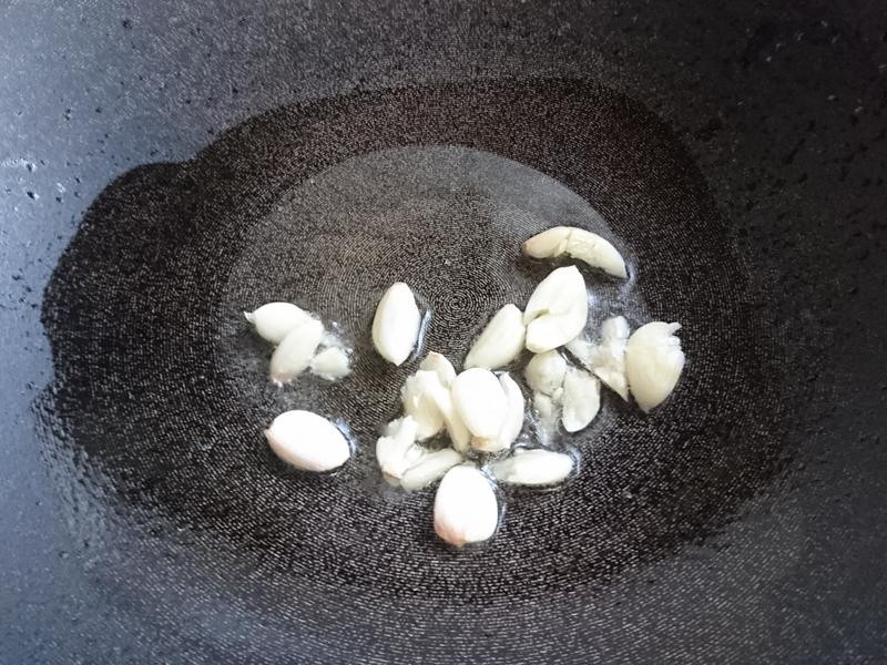 �⳴��֦������