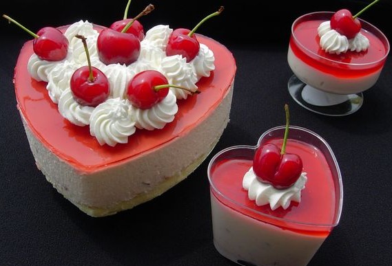 酸樱桃幕司蛋糕的做法