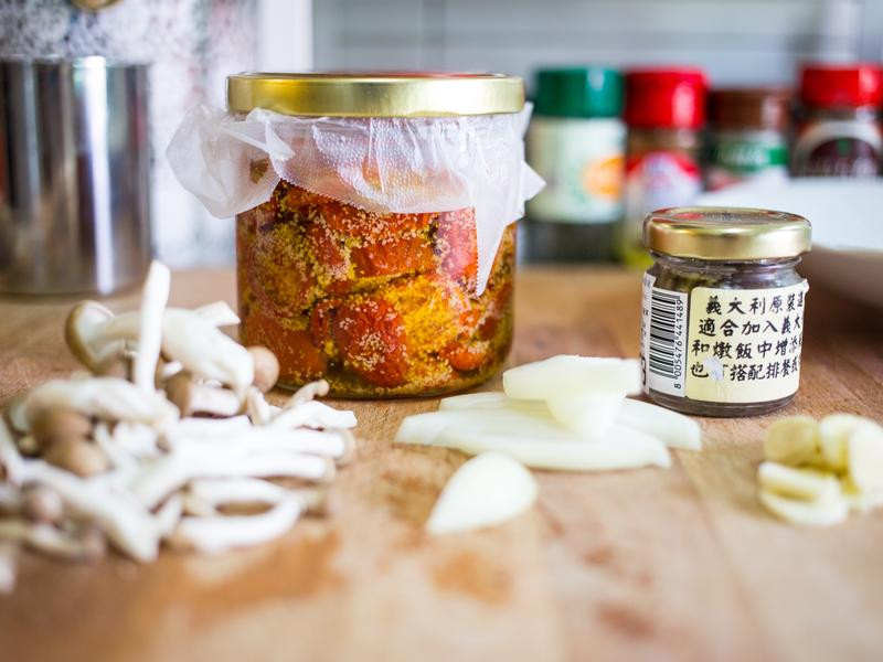 ���շ���ͨ�ķ۵�����