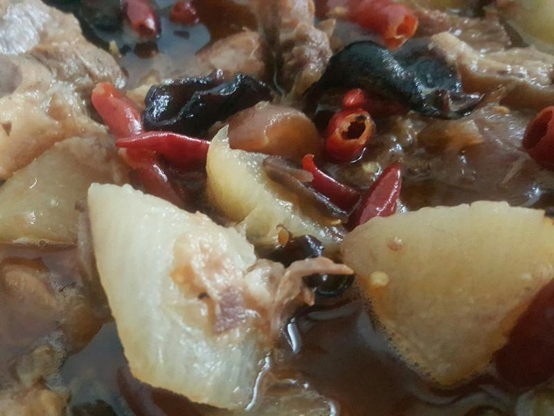 酸辣蹄膀的做法