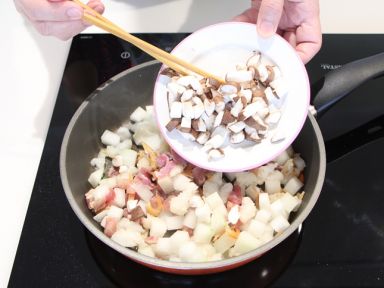 ɳ����Ƕ��ϸ�������