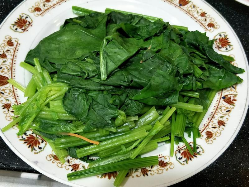 �ҳ��̵����˵�����