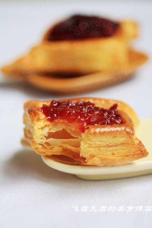 黑布林果酱千层酥的做法