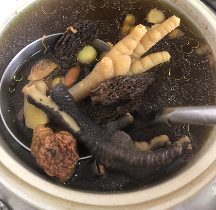 【舅妈厨房】杂菌鸡脚汤的做法