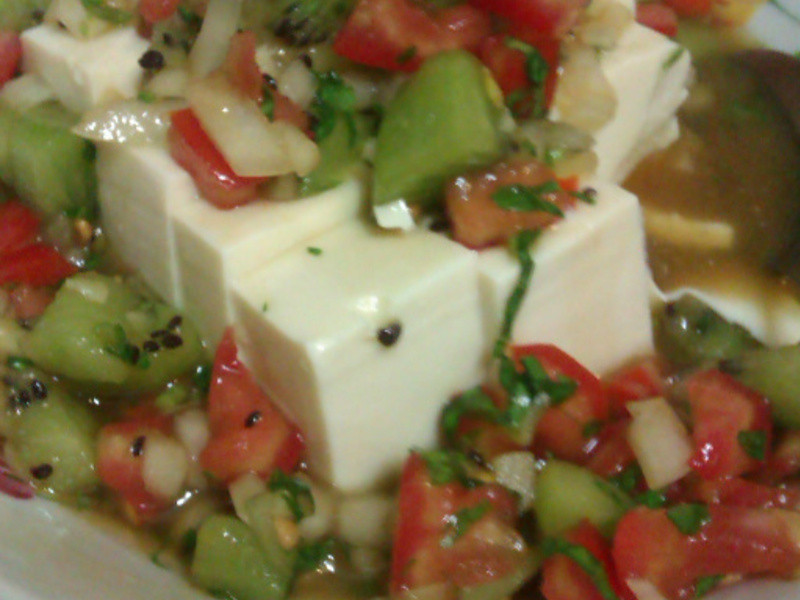 夏日开胃奇异果凉拌豆腐的做法