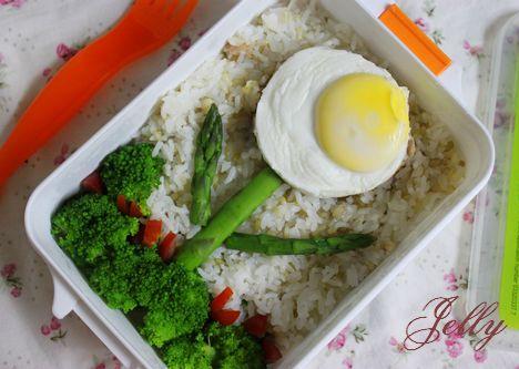 春暖花开—鸡蛋肉饼便当的做法