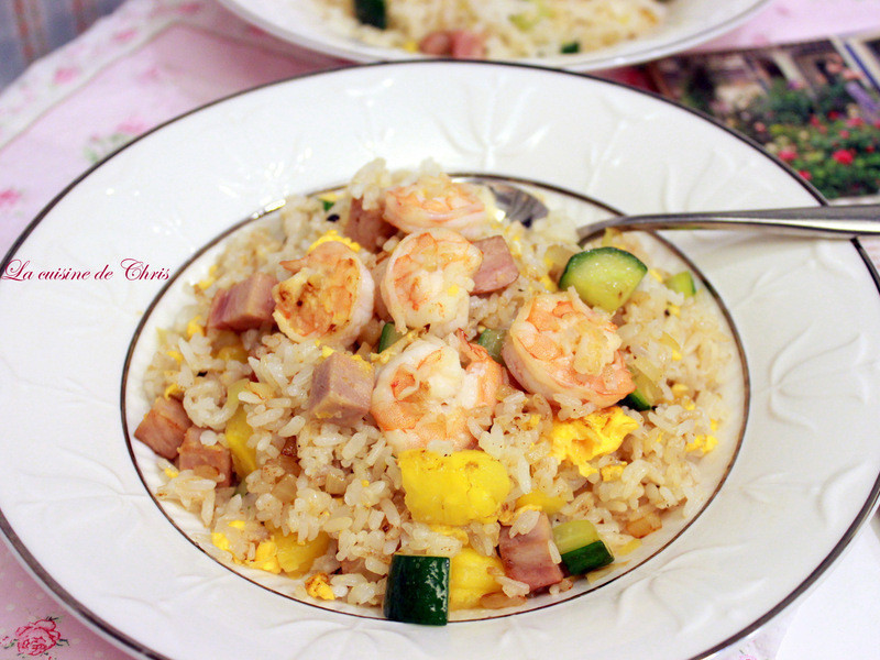 虾仁凤梨火腿炒饭的做法