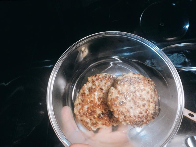 汉堡排 红酒炖蔬菜的做法