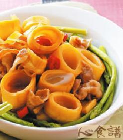 ���չ����������