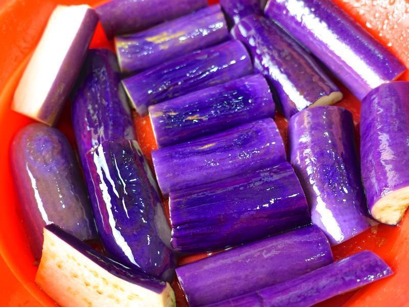 如何保持茄子梦幻的紫色的做法