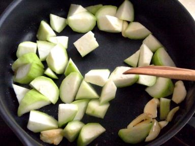 ½¡¿µË¿¹Ï·¬ÇÑÈâÆ¬ÌÀµÄ×ö·¨