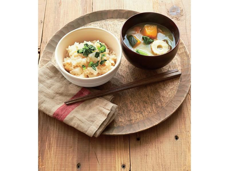 萝卜蒸饭佐冬蔬味增汤的做法