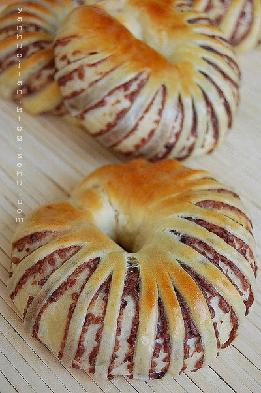 花式豆沙面包的做法