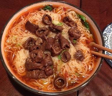 �ʳ��׷۵�����