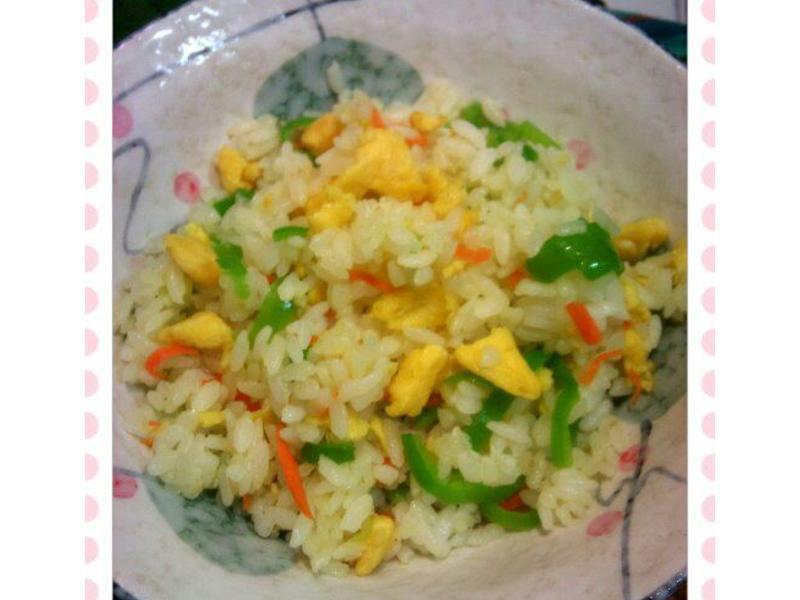 青椒蛋炒饭的做法