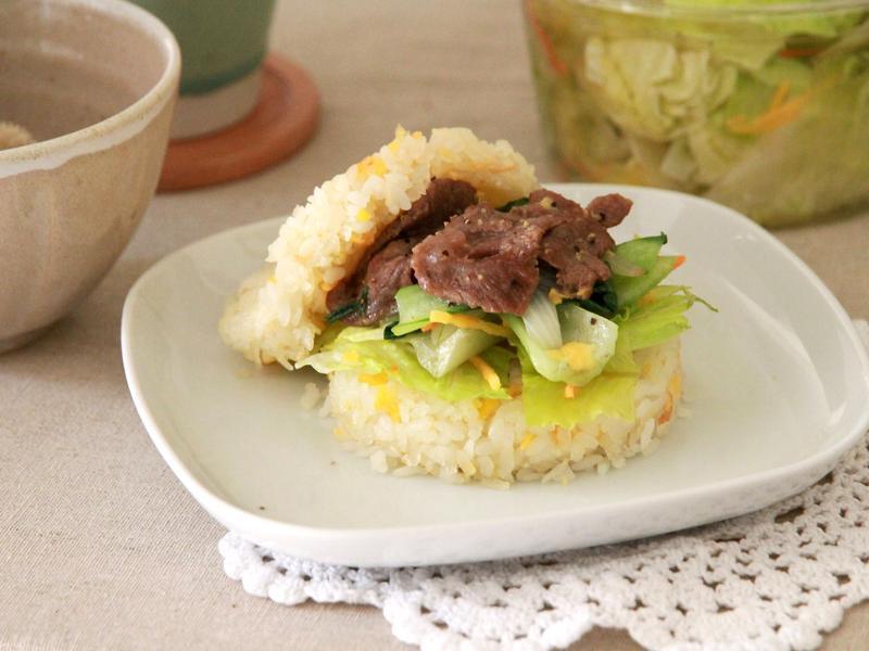 �ں���ţ���׺���_С��ʳ�õ�����