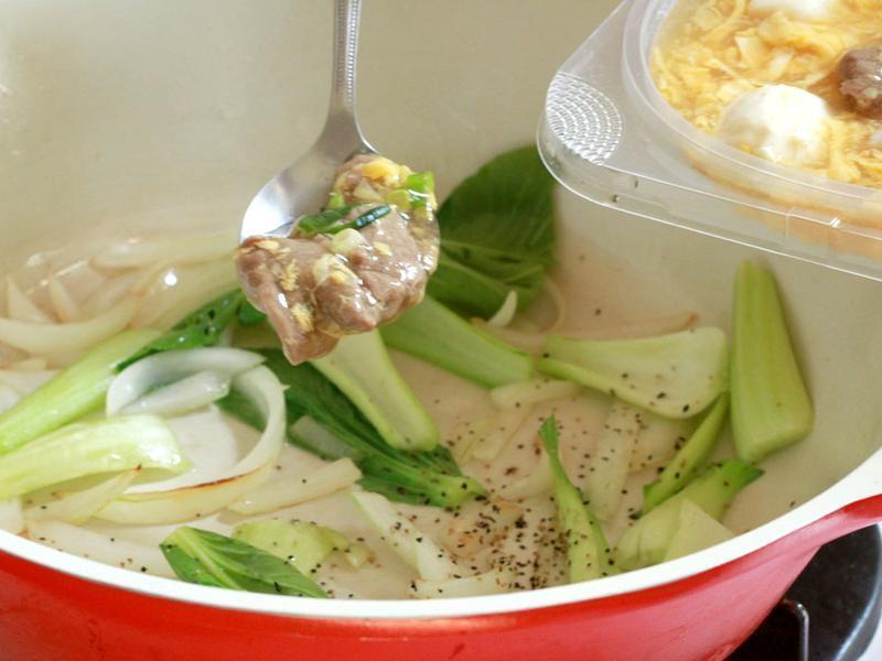 �ں���ţ���׺���_С��ʳ�õ�����