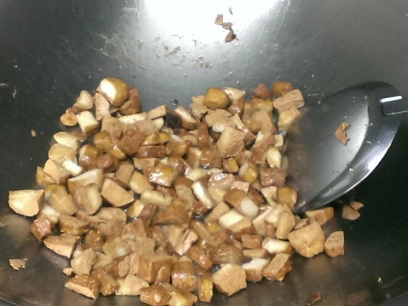 �㴻����ը����ţͷ�ƶ������衻������