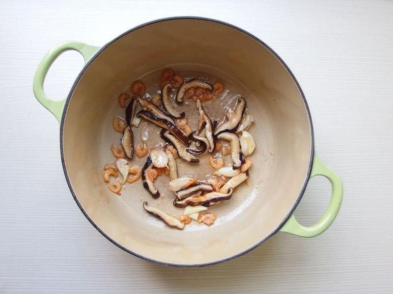 ���ײ�±��������