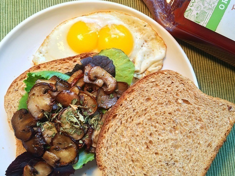 美式奶油蘑菇煎蛋三明治的做法