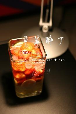 草莓醉了的做法