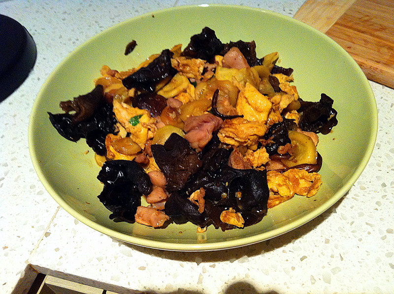 家常炒之木须鸡肉的做法