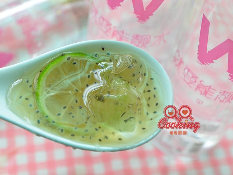 ���������ʶ���¶��Just Water��������