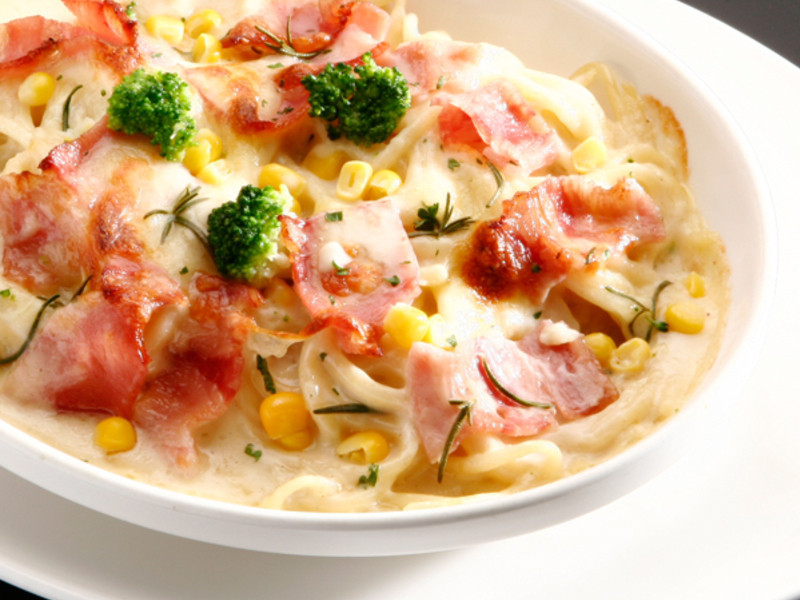 白酱培根焗烤面(即食创意)的做法