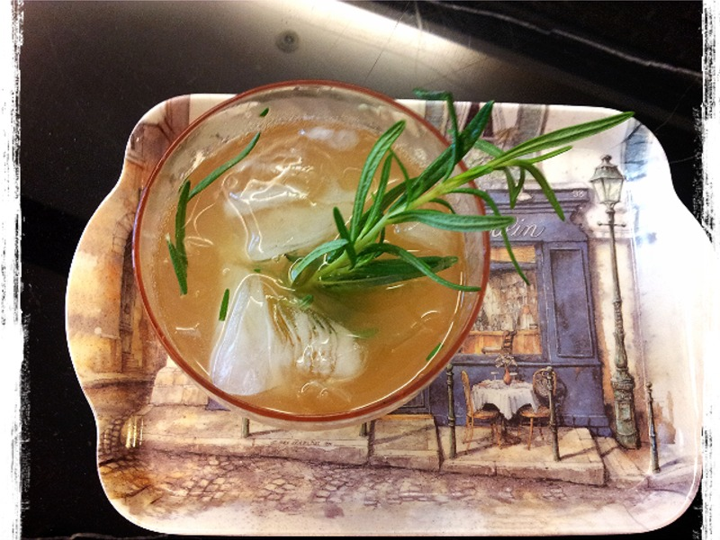 �Ե��㼦β�Ƶ�����