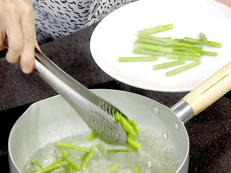 �ظɱ����ʹ׽�������