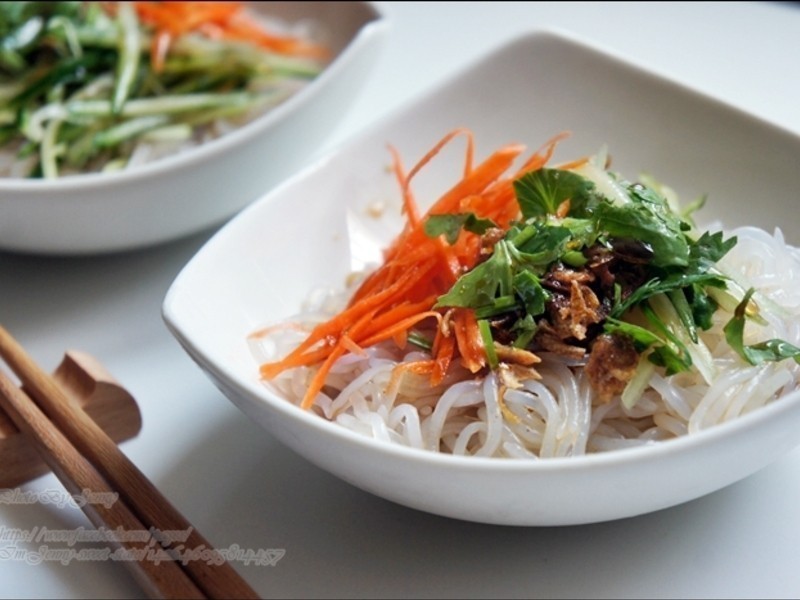 云南风味魔芋春雨的做法