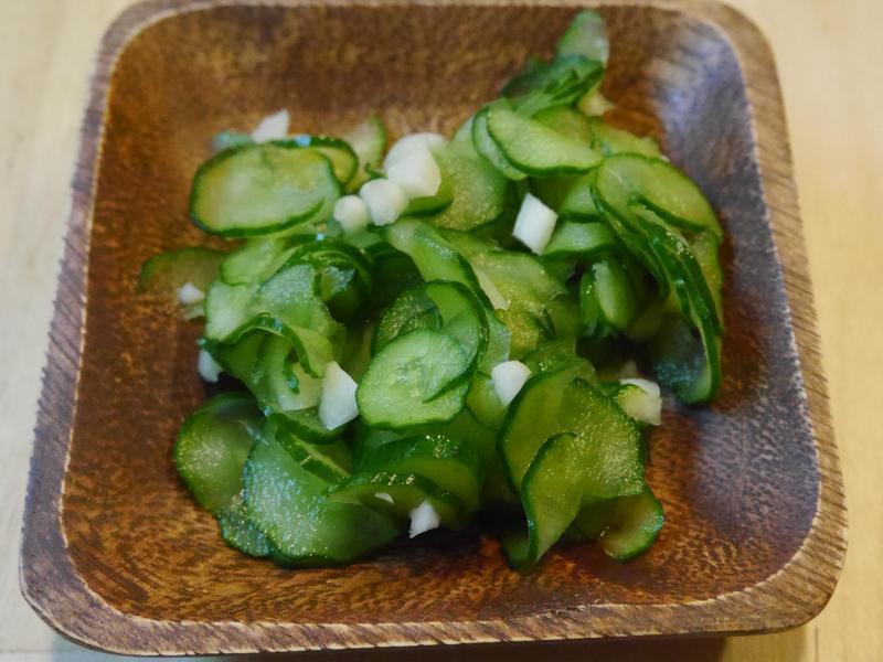 凉拌蒜味小黄瓜的做法