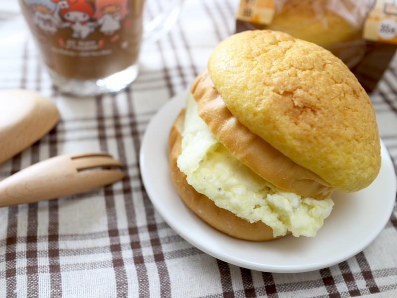 香草起司蛋白omelette菠萝包的做法