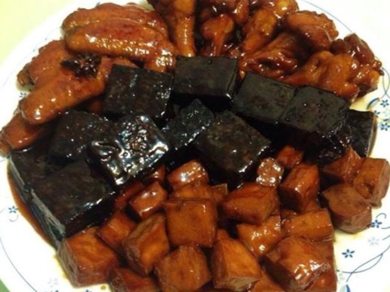 ���±ζ-�ණɽѼͷ��±���ɵ�����