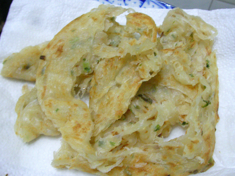 五月花妙用厨纸~ 不油腻的葱油饼的做法