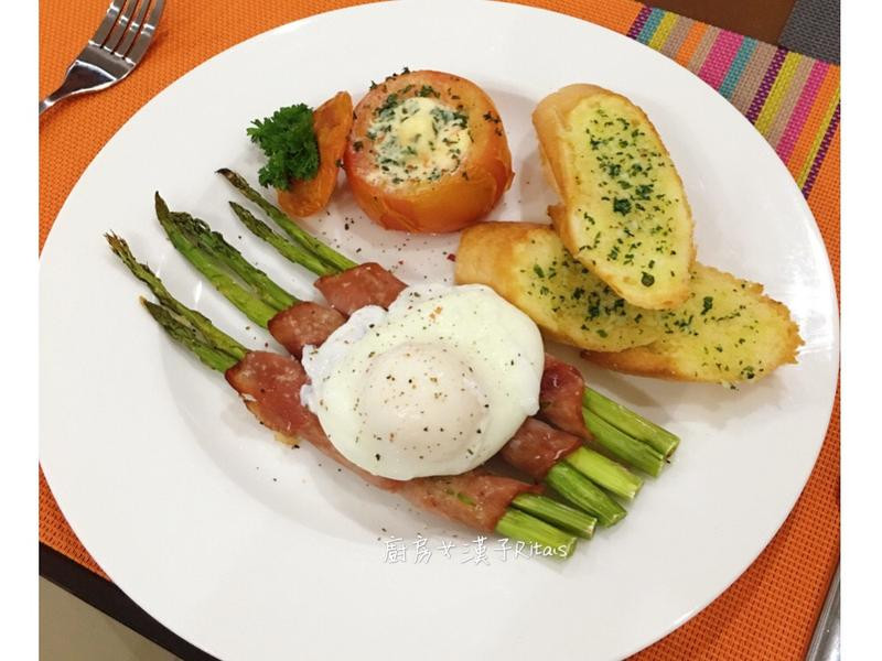 烟燻火腿烤芦笋的做法