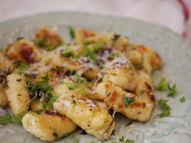 香草马铃薯面疙瘩的做法