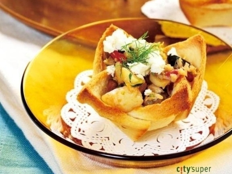 【夏日飨食派对】松露海鲜坚果塔拌蒜香鳀鱼的做法