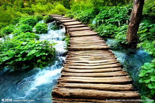 һֱ�ڴ��ſ��Լ�����