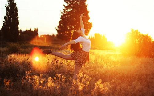 ǰ���������˸��Σ��μ��и����������ҵ�����