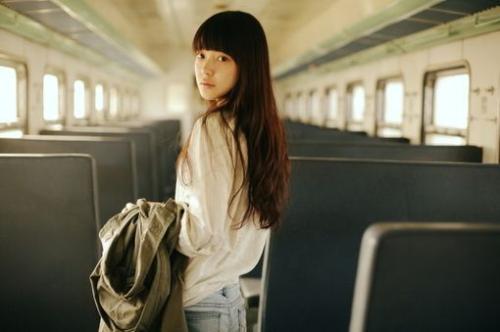 有时候很忧愁未来的生活,不想做家庭主妇,又想顾到家庭